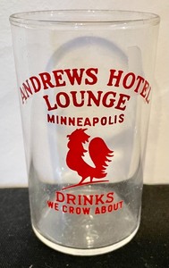 lot 44 image: 8 Andrews Hotel Lounge Glasses