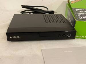 lot 154 image: Insignia Converter Box