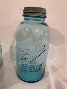 lot 161 image: Vintage Blue Ball Jars and Buttons