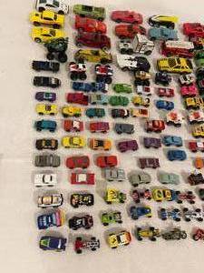 lot 173 image: Vintage Toy Cars and Motorcycles