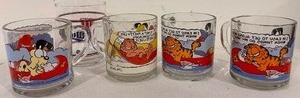 lot 214 image: Vintage Garfield Glass Collection