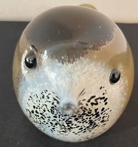 lot 232 image: Art Glass Bird by Douglas Becker