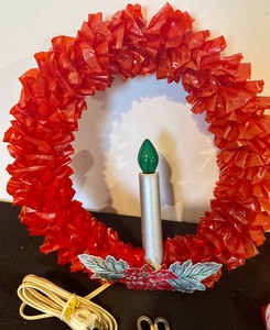 lot 269 image: Holiday Decor