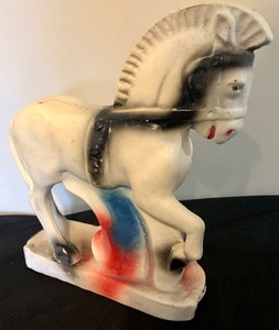 lot 277 image: Chalkware Horse