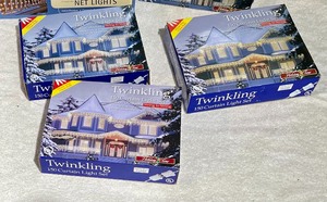 lot 405 image: New Holiday Lights