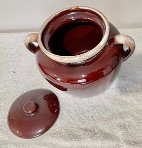 lot 348 image: McCoy Bean Pot