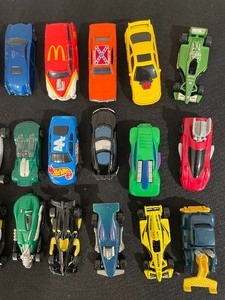 lot 328 image: Grouping of Toy Cars and Trucks