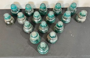 lot 325 image: Glass Insulators