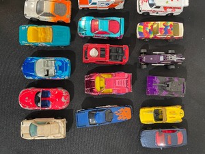 lot 318 image: Terrific Toy Cars and Trucks