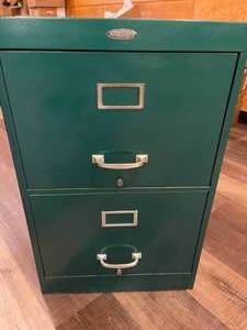 lot 354 image: Cole-Steel 2 Drawer Metal Filing Cabinet