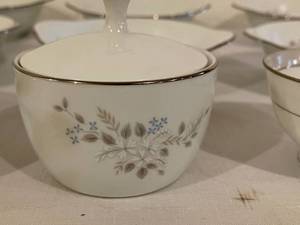 lot 379 image: Noritake Silver Rimmed China