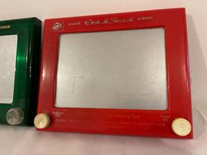 lot 395 image: 2 Vintage Etch-A-Sketches