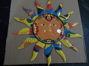 lot 73 image: Metal Sun Wall Accent Dcor...