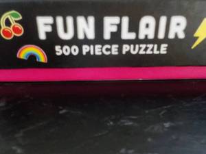 lot 78 image: Fun Flair 500 pc Puzzle...