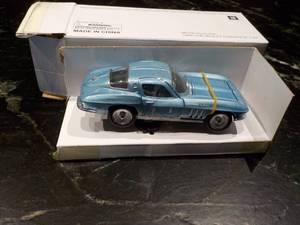 lot 99 image: 1966 Chevrolet Corvette 132 toy...