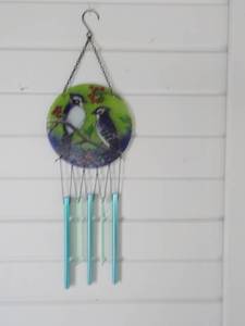 lot 106 image: Blue Jay with Berries Glass Windchi...
