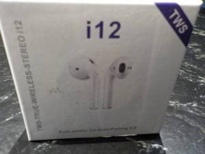 lot 134 image: True Wireless Stereo i12...