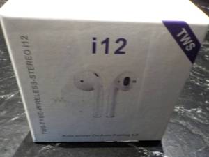 lot 137 image: True Wireless Stereo i12...
