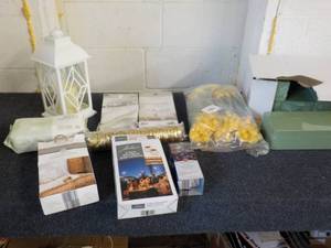 lot 43 image: Household Dcor -see all pictures...