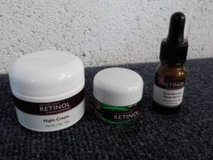 lot 171 image: 3 Pc Retinol Set...
