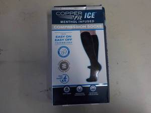 lot 219 image: Copper Fit Ice Menthol Infused Comp...