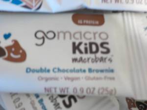 lot 300 image: 100 Gomacro Kids Double Chocolate B...