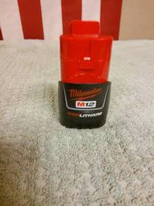 Milwaukee M-12 , 1.5 ah battery.