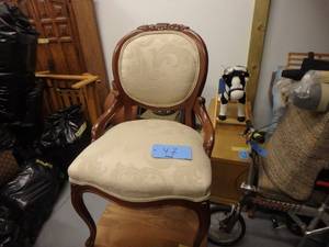 Queen Anne Style Chair