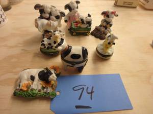 Small Cow Tchotchkes