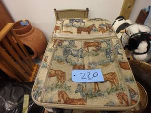 Horse wheeled suitcase