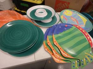 Lot of Pyroceram Dishes, Tupperware, Large Plastic Platters
