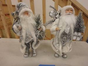 Figurines