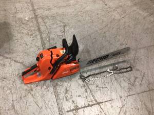 Echo 20 in. 59.8 cc Gas 2-Stroke Cycle Chainsaw in good condition see pictures
