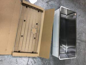 elkay Crosstown Undermount Stainless Steel 37 in. Single Bowl Kitchen Sink with Bottom Grid and Drain not used see pictures