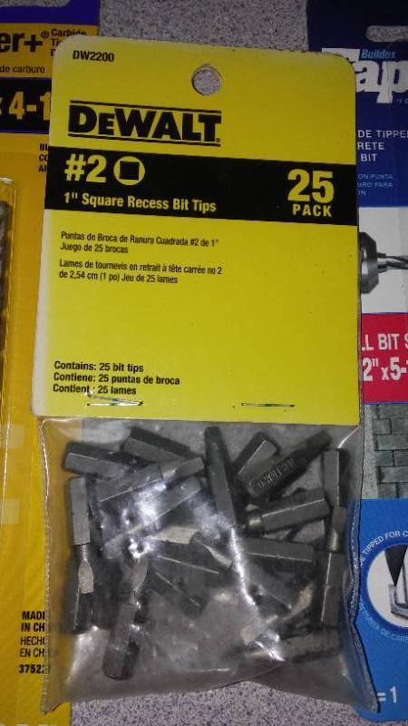 lot 562 image: DeWalt Bits. 25 Pack # 2 Square & alot more