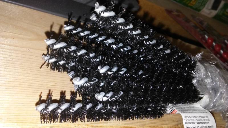 lot 118 image: Hole Cleaning Brushes (15) 38  716