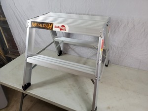 lot 7 image: New MetalTech Aluminum Work Stand