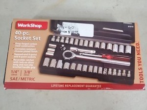 lot 67 image: New 40 Piece Socket Set