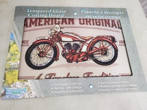 lot 107 image: New Glass Cutting Board