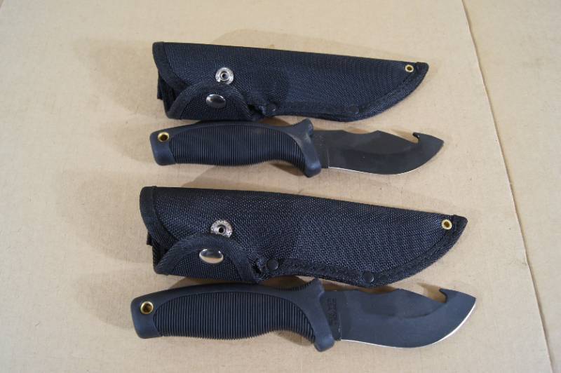 Schrade Exertion Gut Hook Fixed Blade - The Gun Dealer