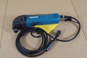 Reconditioned Makita TM3000C Oscillating Multi-Tool