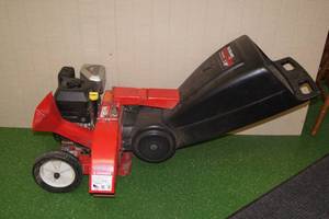 Yard Machines 5 HP Wood Chipper