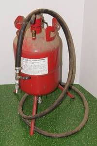 Central Pneumatic 20 Lb Sand Blaster