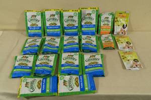 Greenies and Friskies Party Mix Cat Treats