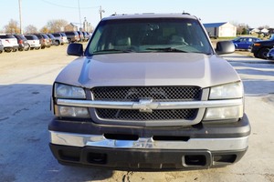 2005 Chevrolet Silverado 1500 Regular Cab 2D (4.3L V6 MPI) - One Owner -