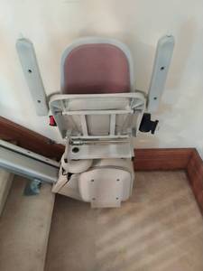 lot 23 image: Acorn Super-Glide Chair Lift