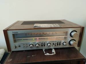 lot 31 image: Technics Receiver