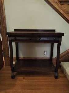 lot 73 image: Antique Hall Table