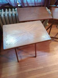 lot 119 image: 4 TV Trays
