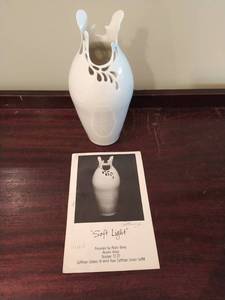 lot 141 image: Soft Light Porcelain by Robin Berry (UMN Alumni Artist)